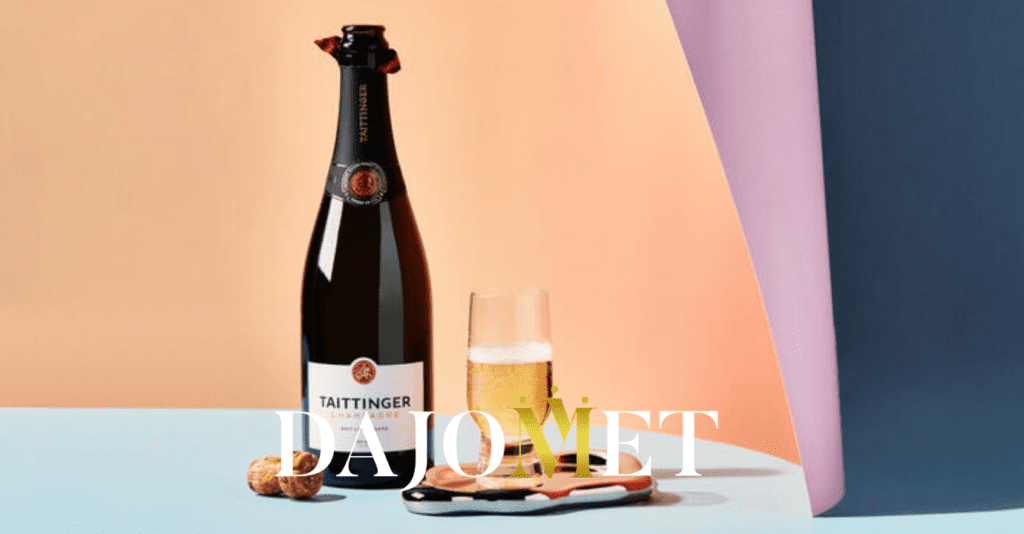 **"Delta Celebra su Centenario con Taittinger: Un Brindis de Lujo a Bordo"**